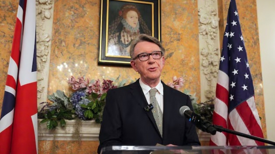 Đại sứ Anh tại Mỹ bị cách chức vì quan hệ thân thiết với tỷ phú "ấu dâm" Jeffrey Epstein